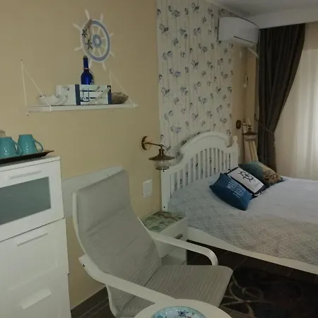 Abba Maritime Gazde/Camere de închiriat