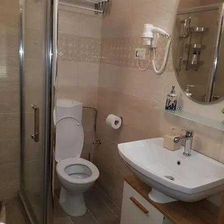 Abba Maritime Gazde/Camere de închiriat Constanţa